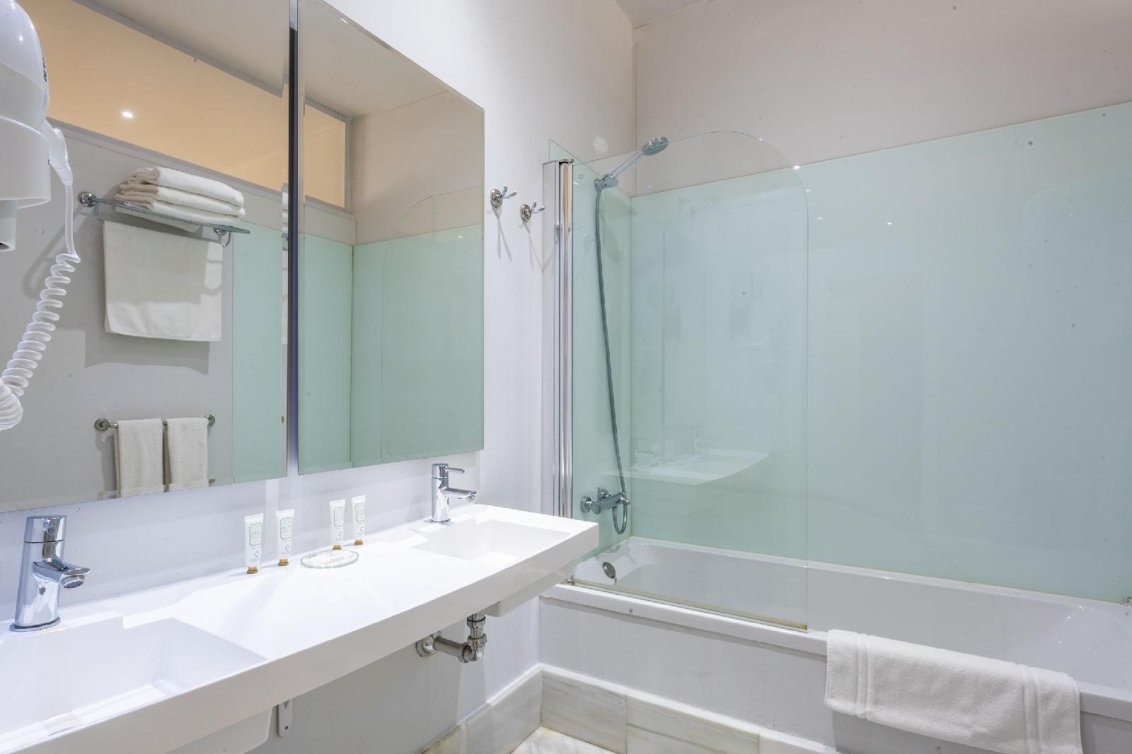 Suites Sevilla Plaza Apartamentos
