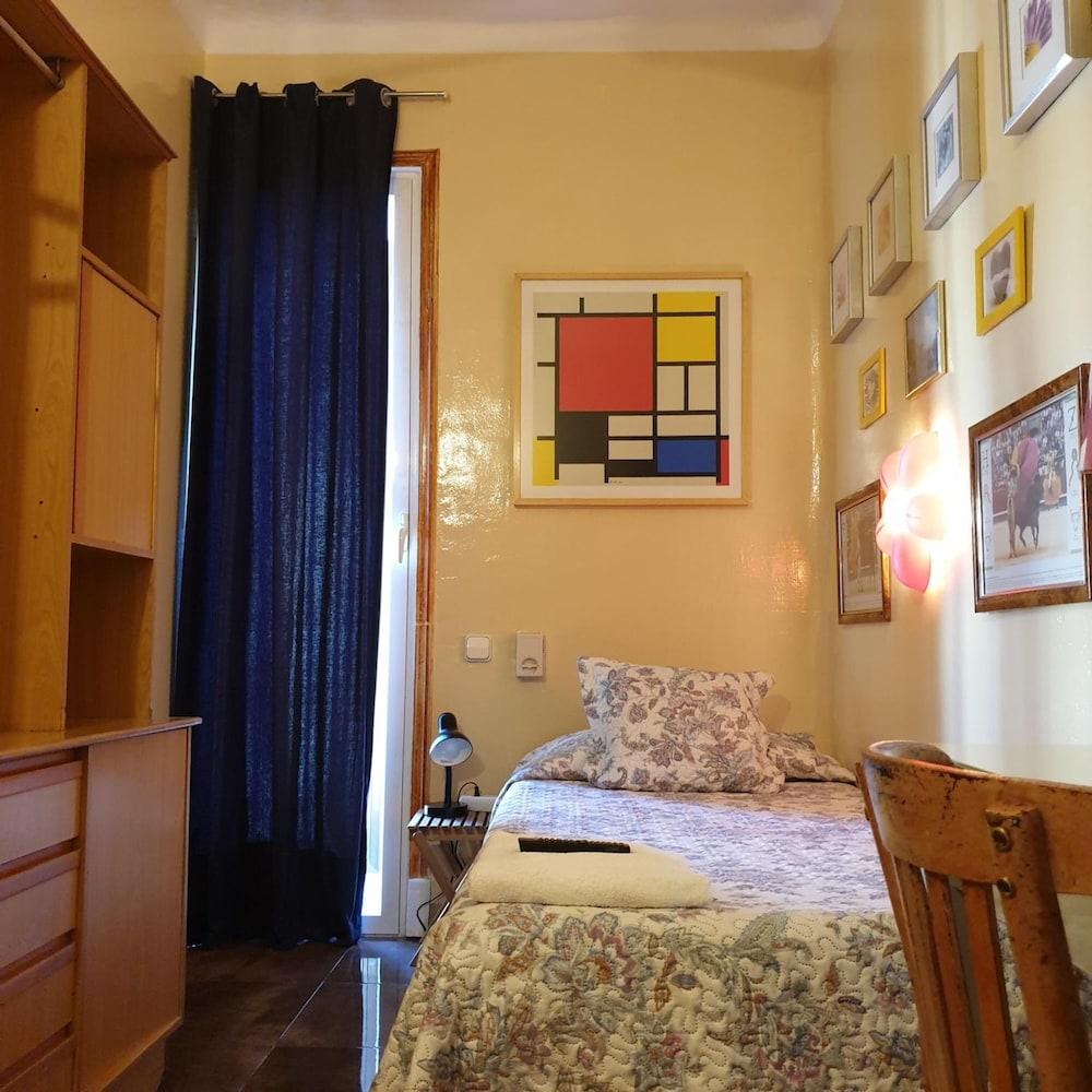 Hostal Dolcevita