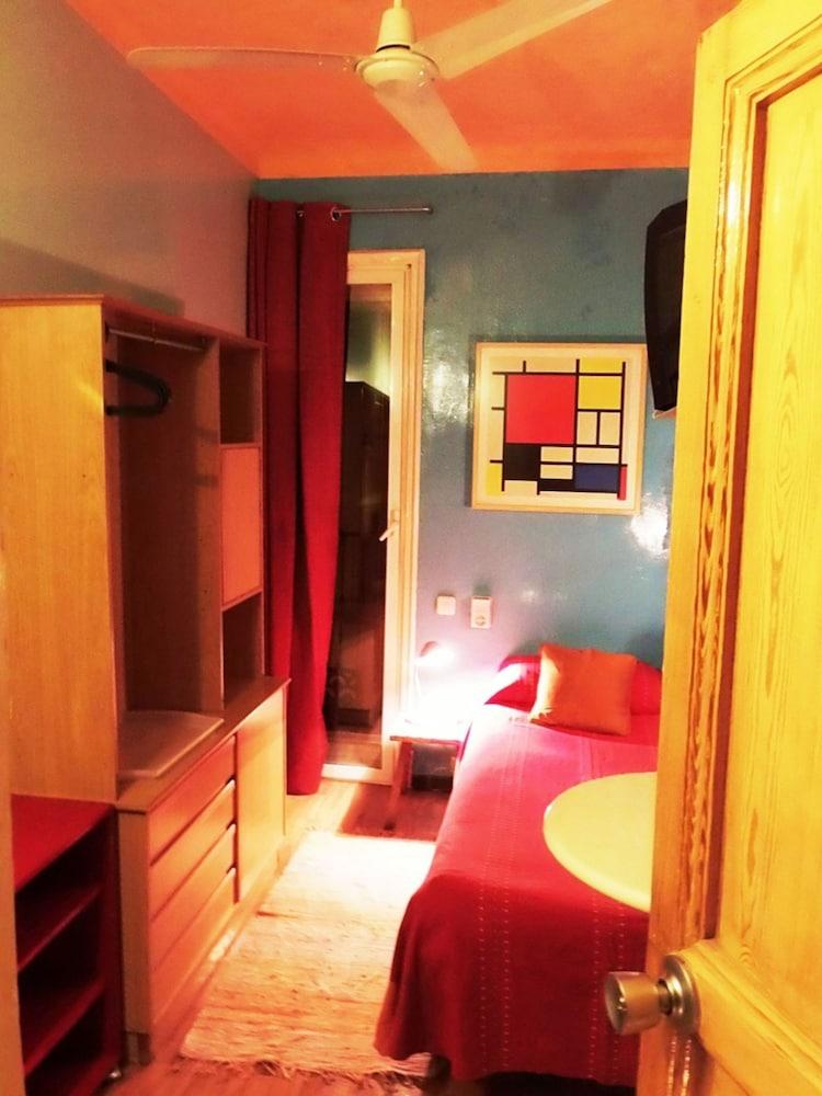 Hostal Dolcevita
