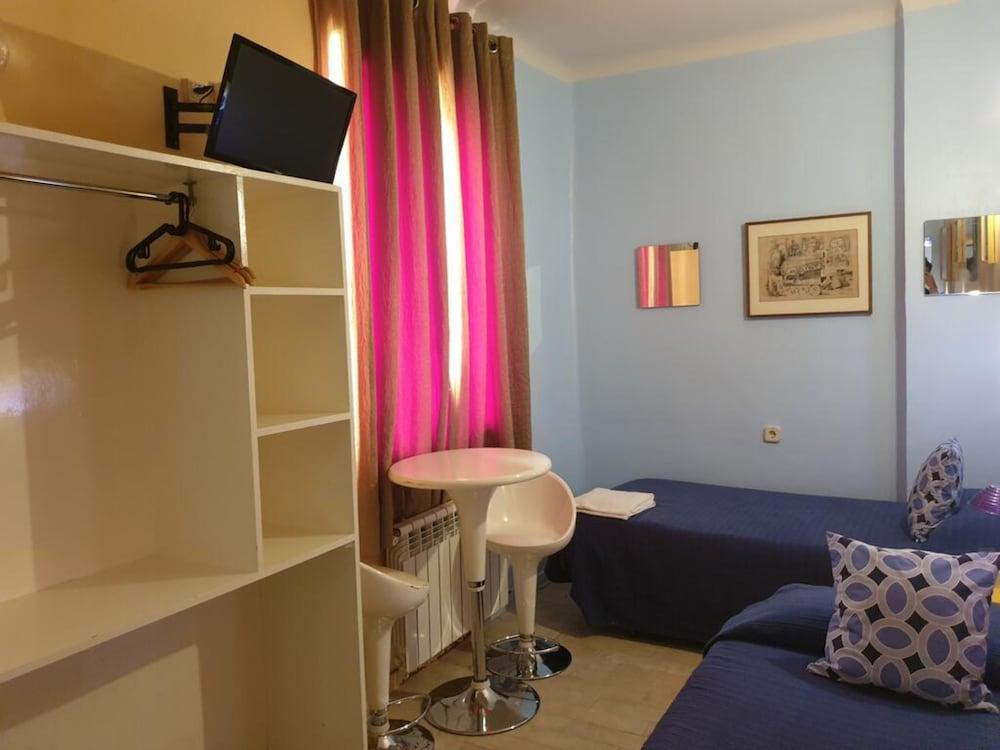 Hostal Dolcevita