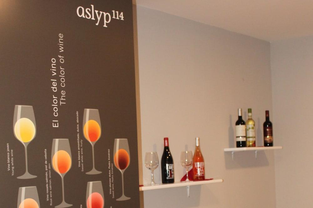 Hostal Aslyp 114