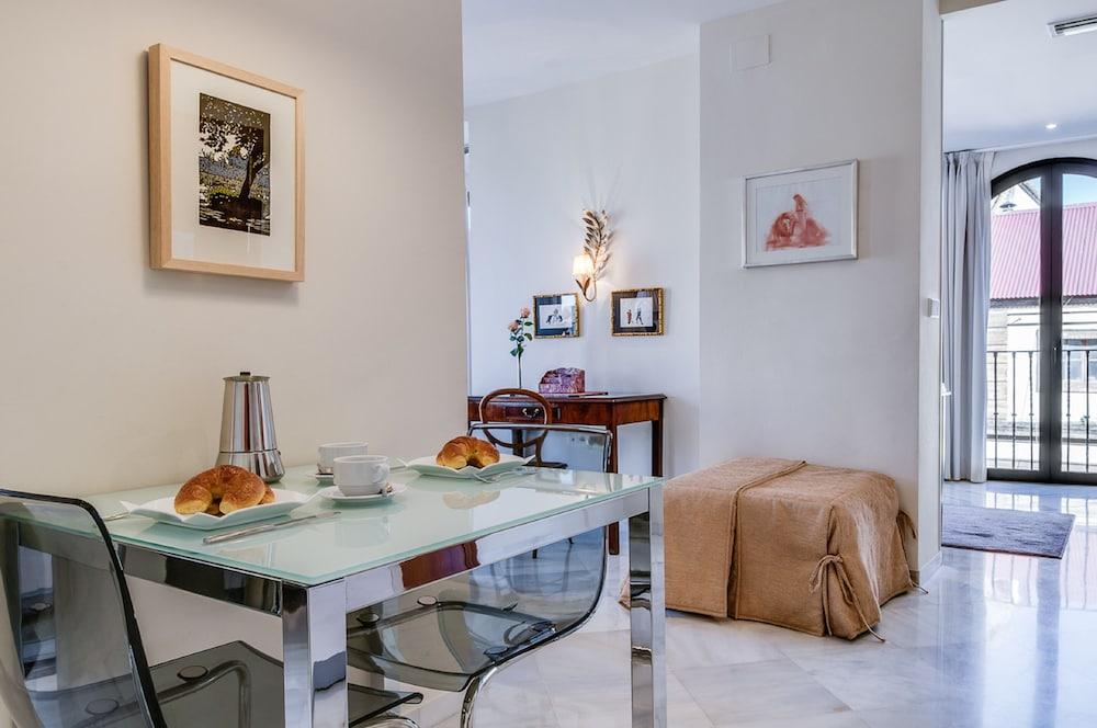 Suites Murillo Alcazar
