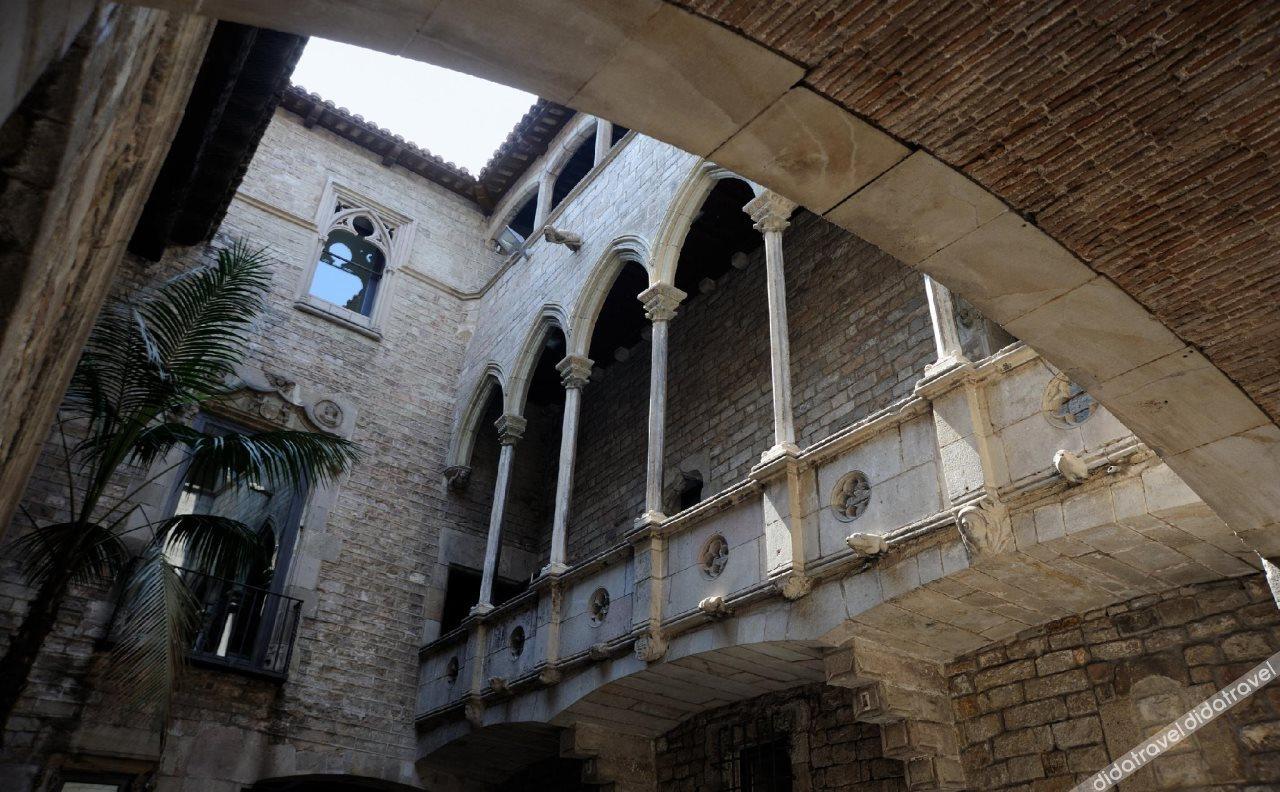 Hostal Levante