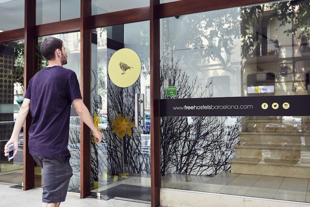 Free Hostels Barcelona
