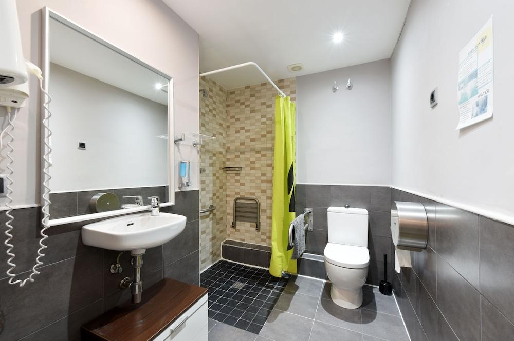 Free Hostels Barcelona