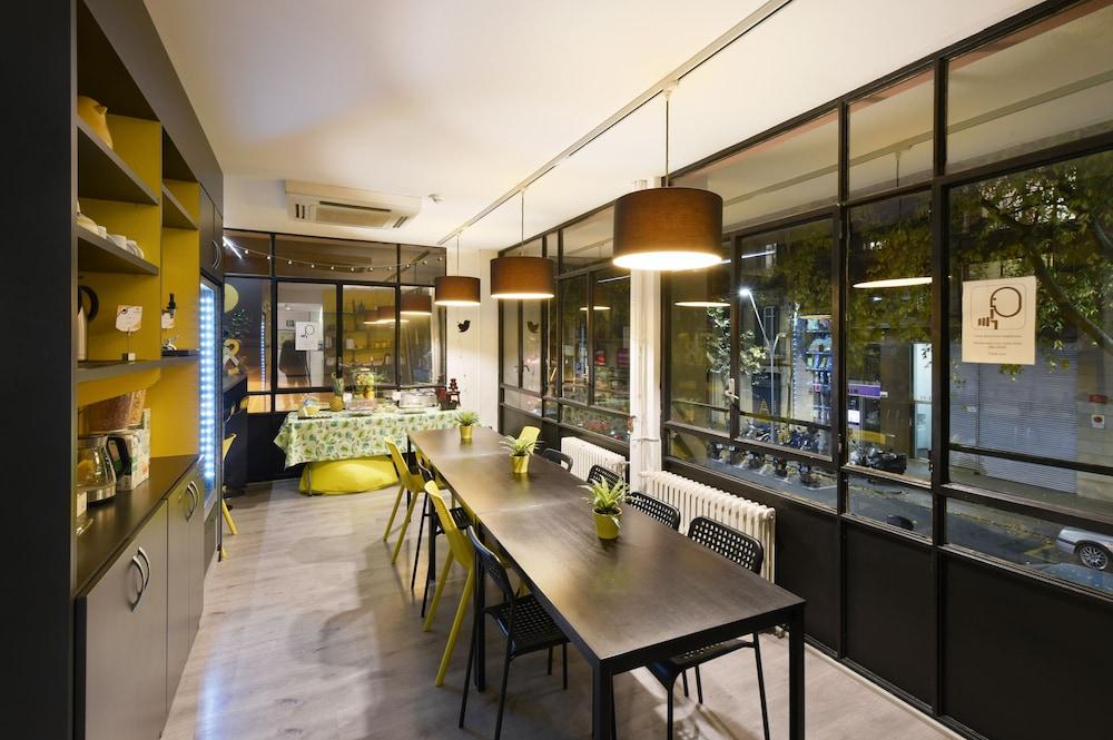 Free Hostels Barcelona