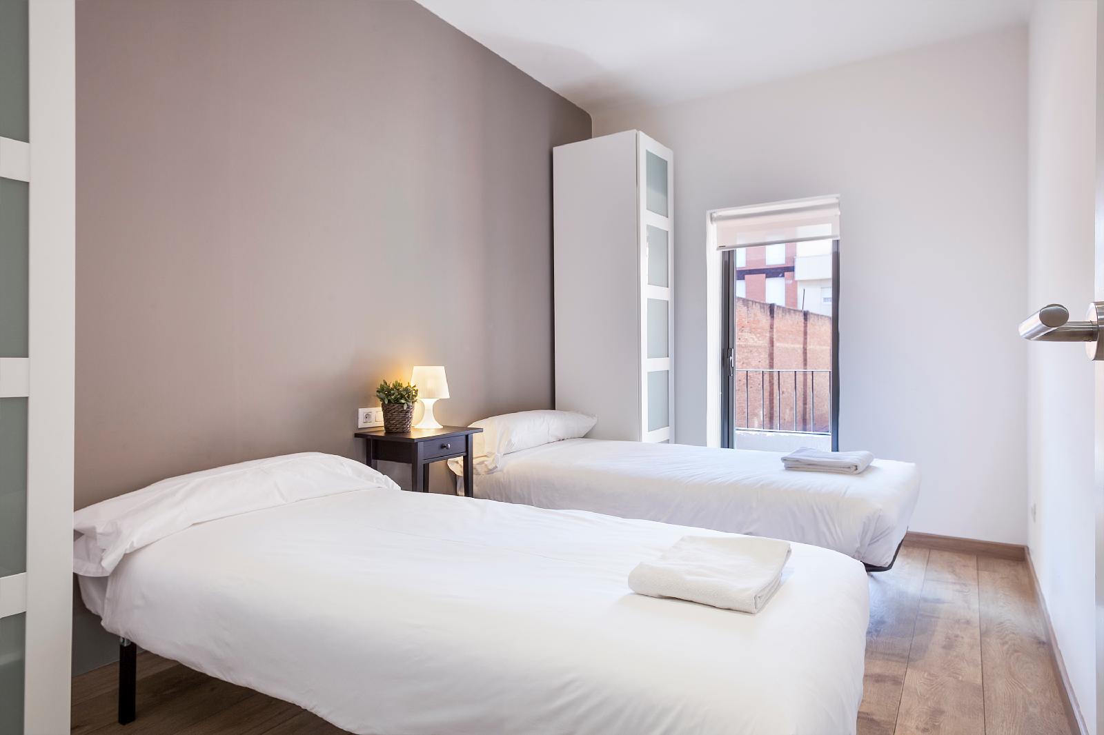 Fira Centric Apartments By Gaiarooms