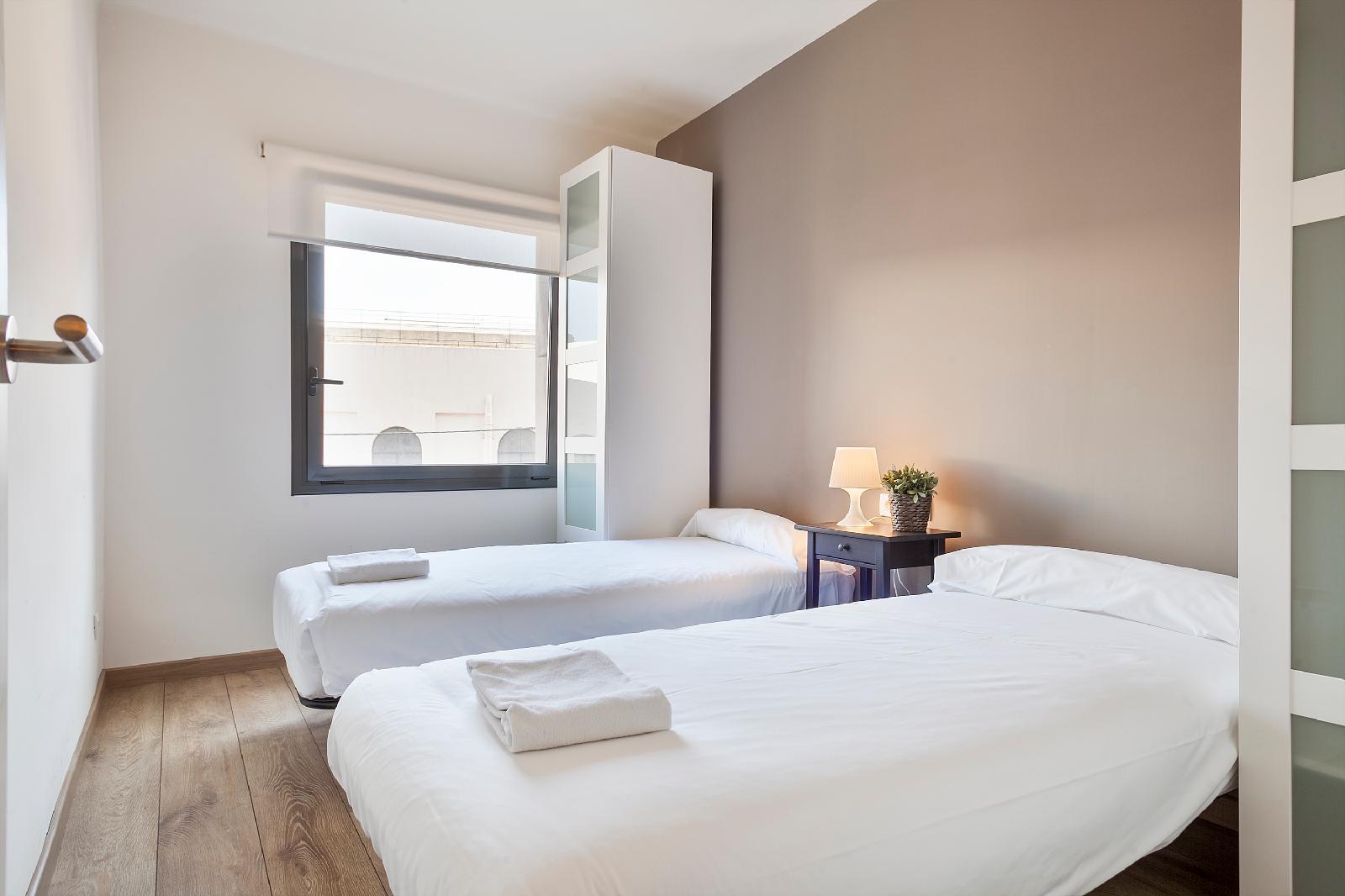 Fira Centric Apartments By Gaiarooms