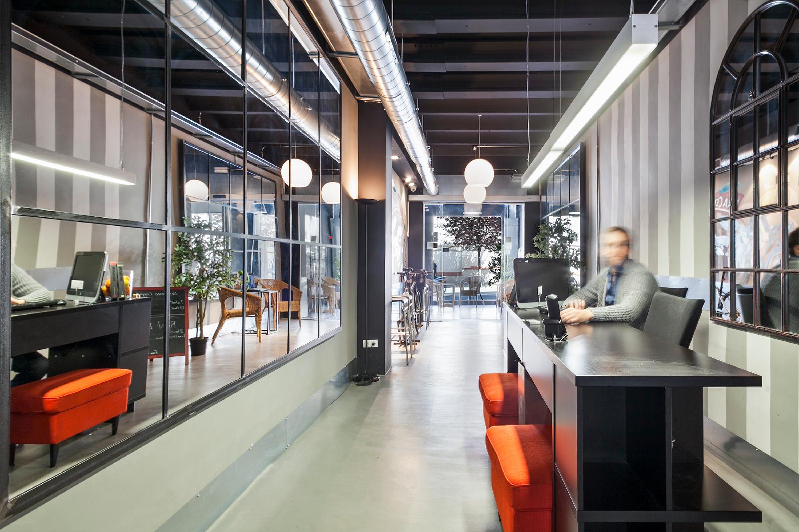 Fira Centric Apartments By Gaiarooms