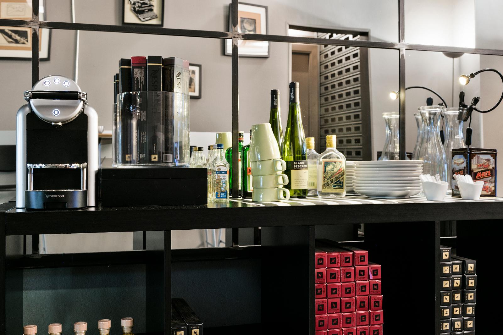 Fira Centric Apartments By Gaiarooms