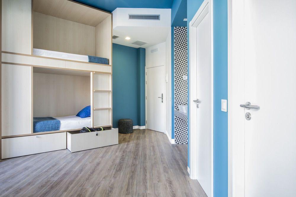 Mola Suites