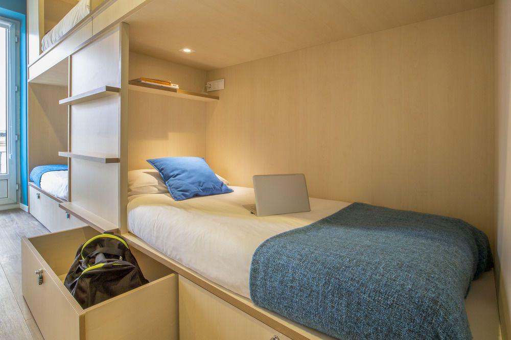 Mola Suites