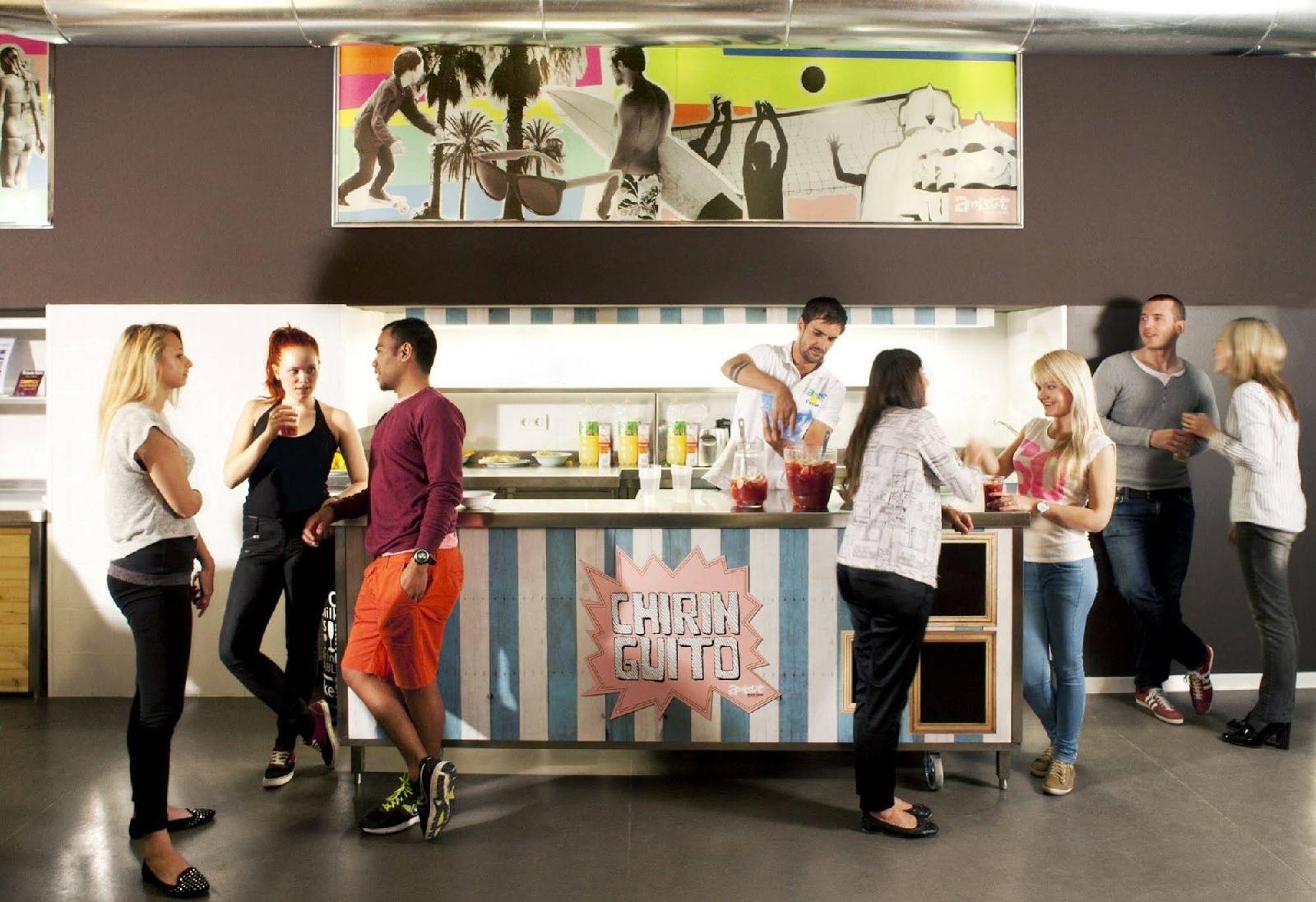 Latroupe Poblenou Beach hostel