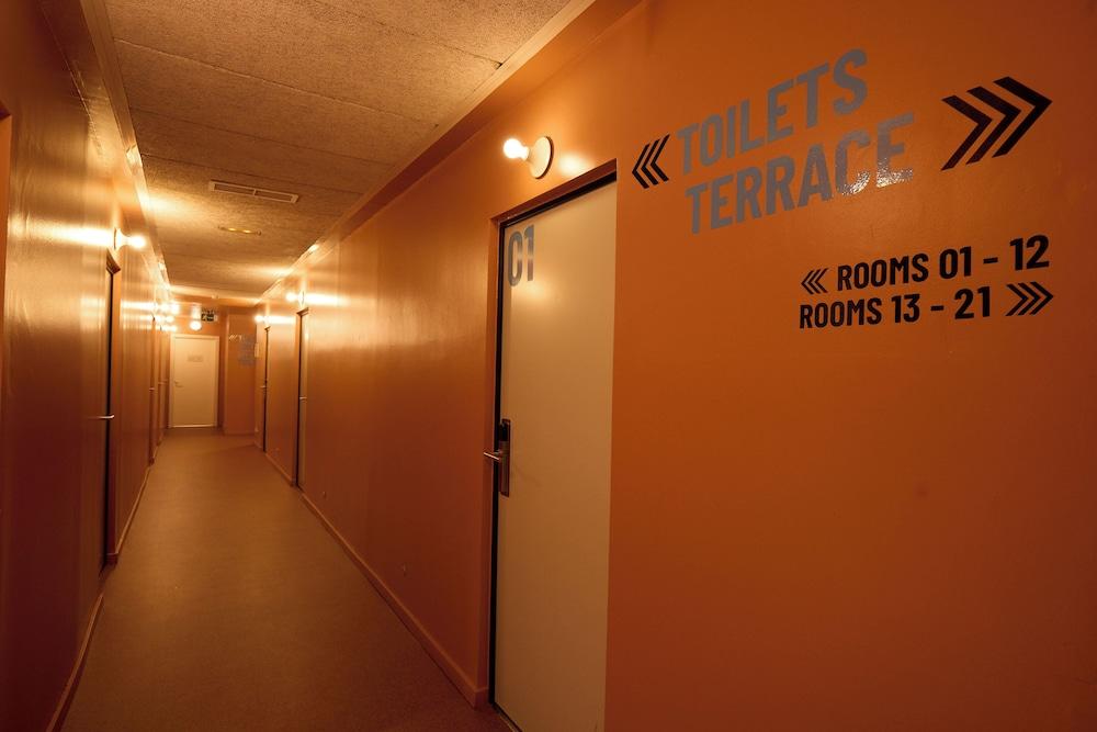 Latroupe Poblenou Beach hostel