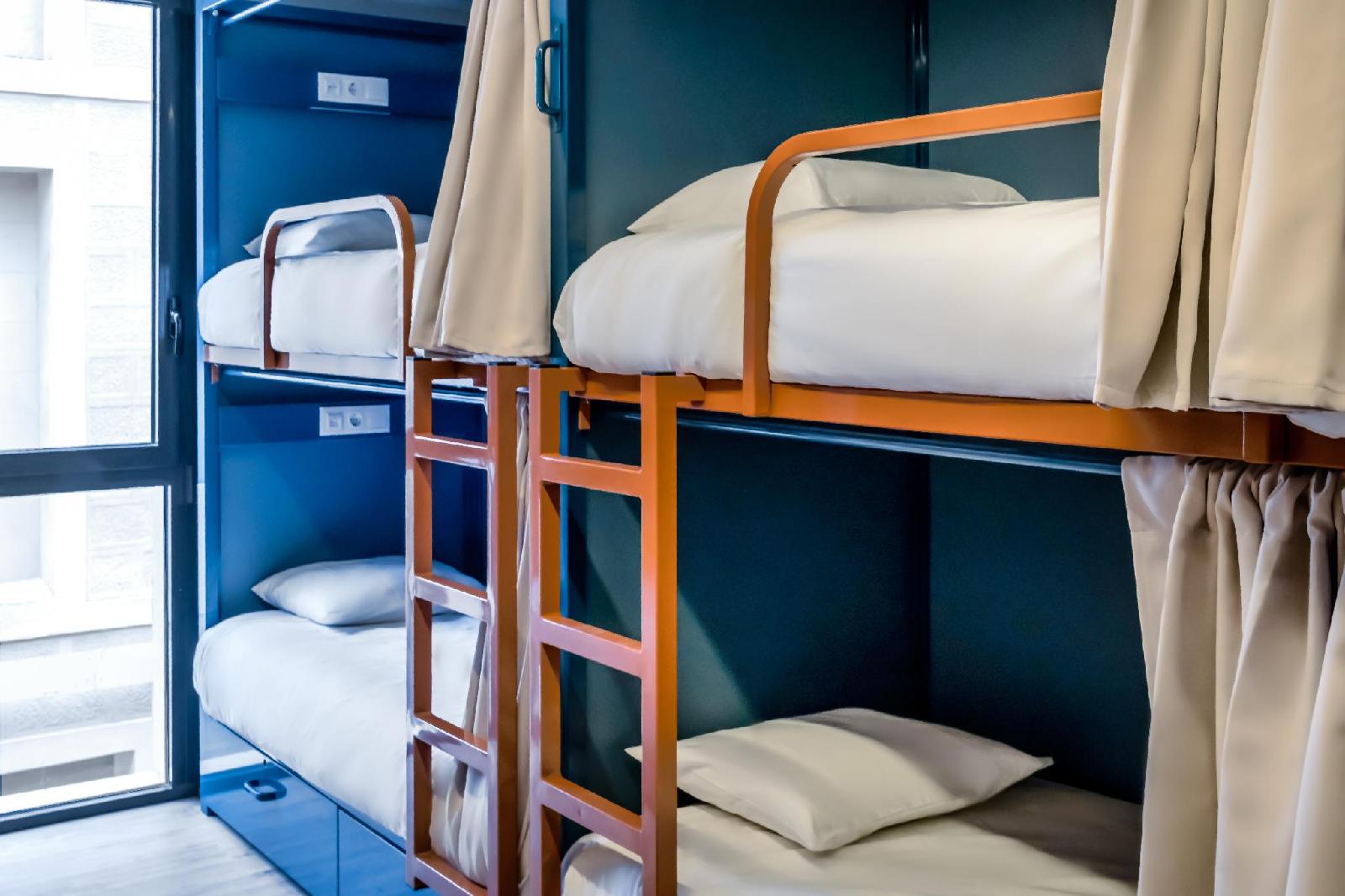 Latroupe Poblenou Beach hostel