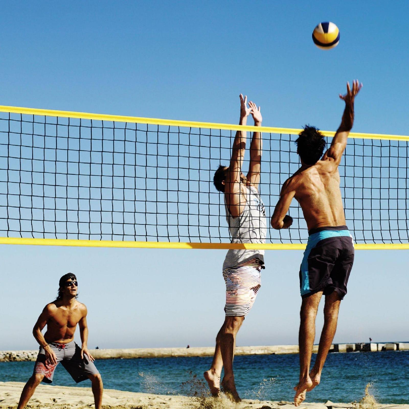 Latroupe Poblenou Beach hostel