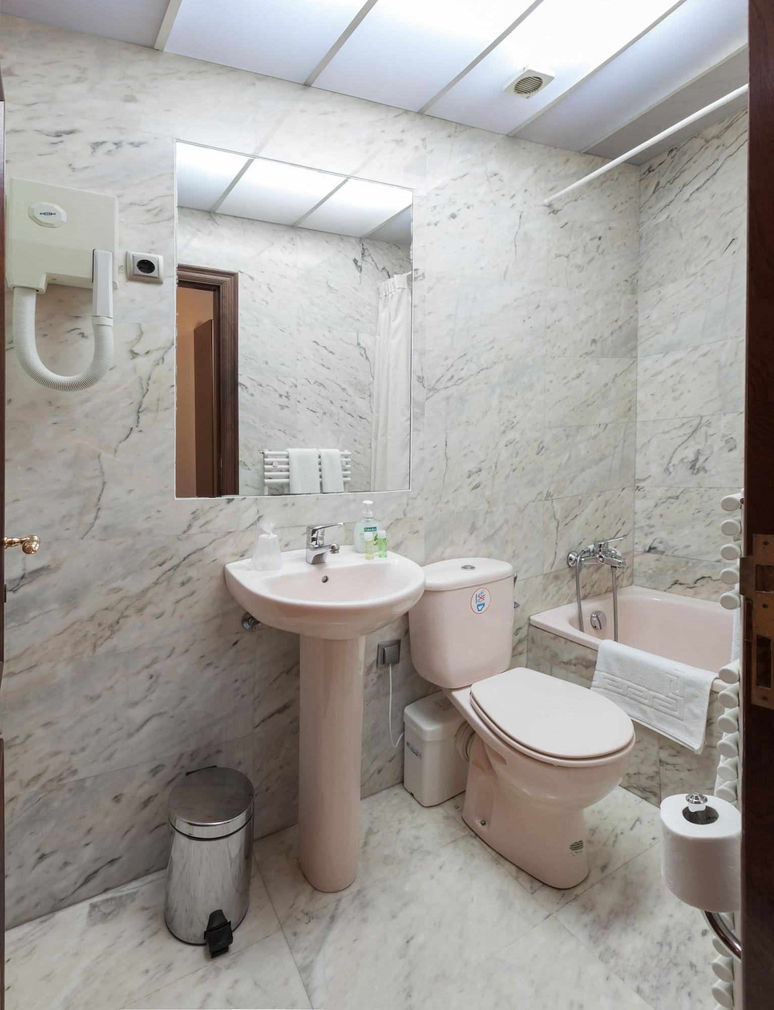 Alba Hotel