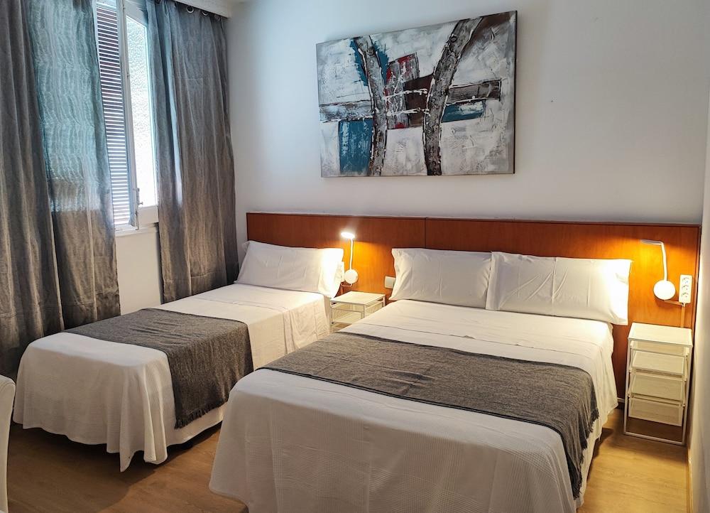 Hostal Cervantes