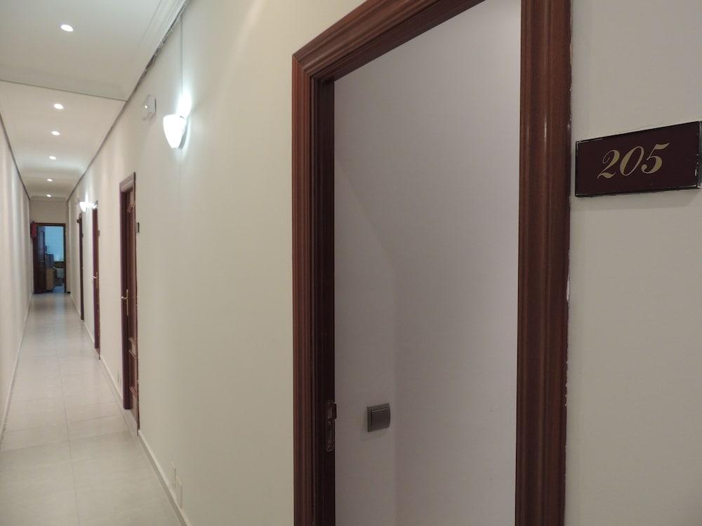 Hostal Cervantes