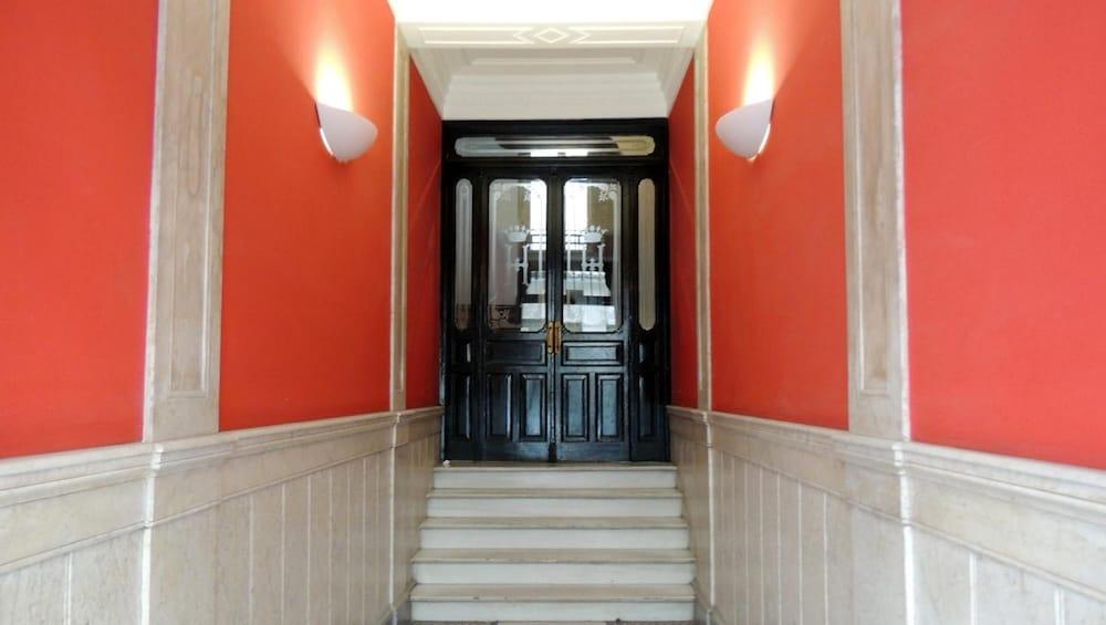 Hostal Cervantes