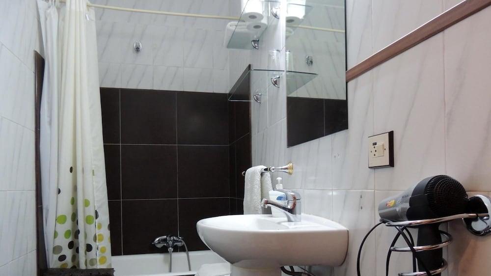 Hostal Cervantes