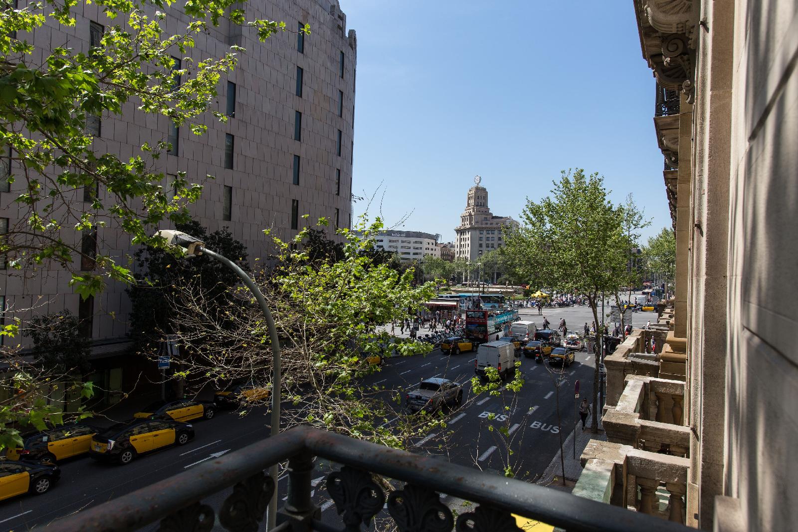 Izaila Plaza Catalunya