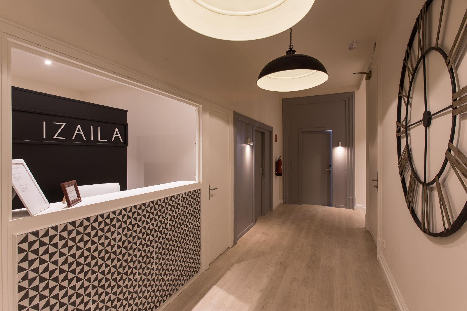 Izaila Plaza Catalunya