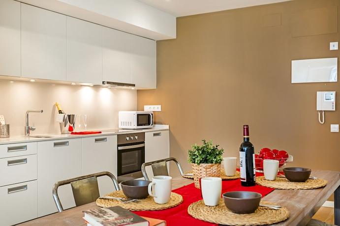 Urban District Apartments - Rambla Suites & Pool
