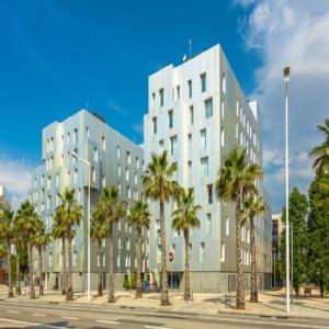 Urban District Apartments - Rambla Suites & Pool