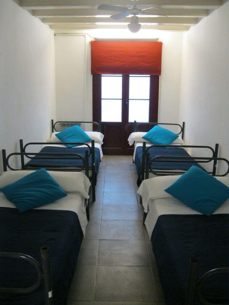 Ideal Youth Hostel