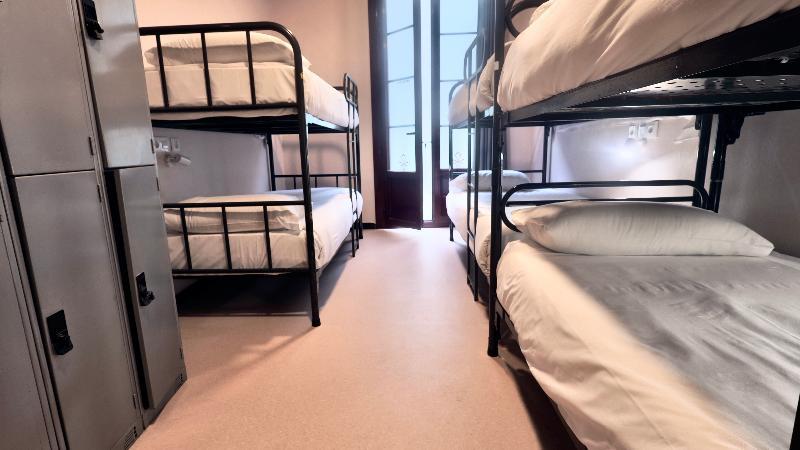 Ideal Youth Hostel