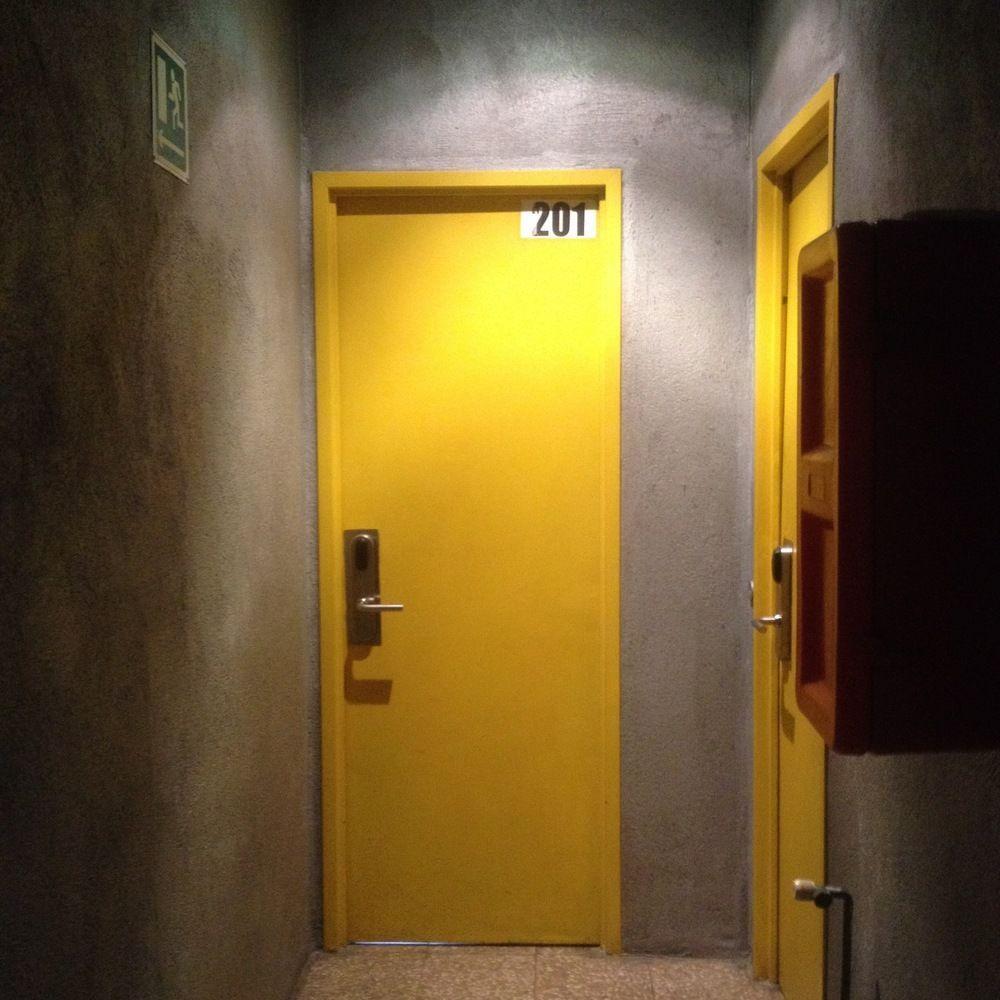 Ideal Youth Hostel
