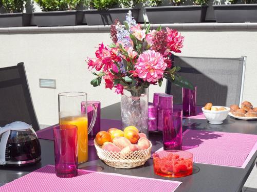 Charmsuites Paralel