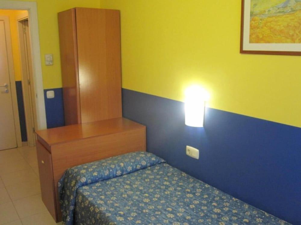 Hotel Blauet By Bossh Hotels