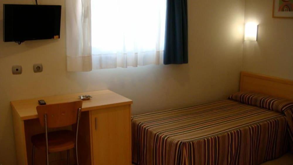 Hotel Blauet By Bossh Hotels
