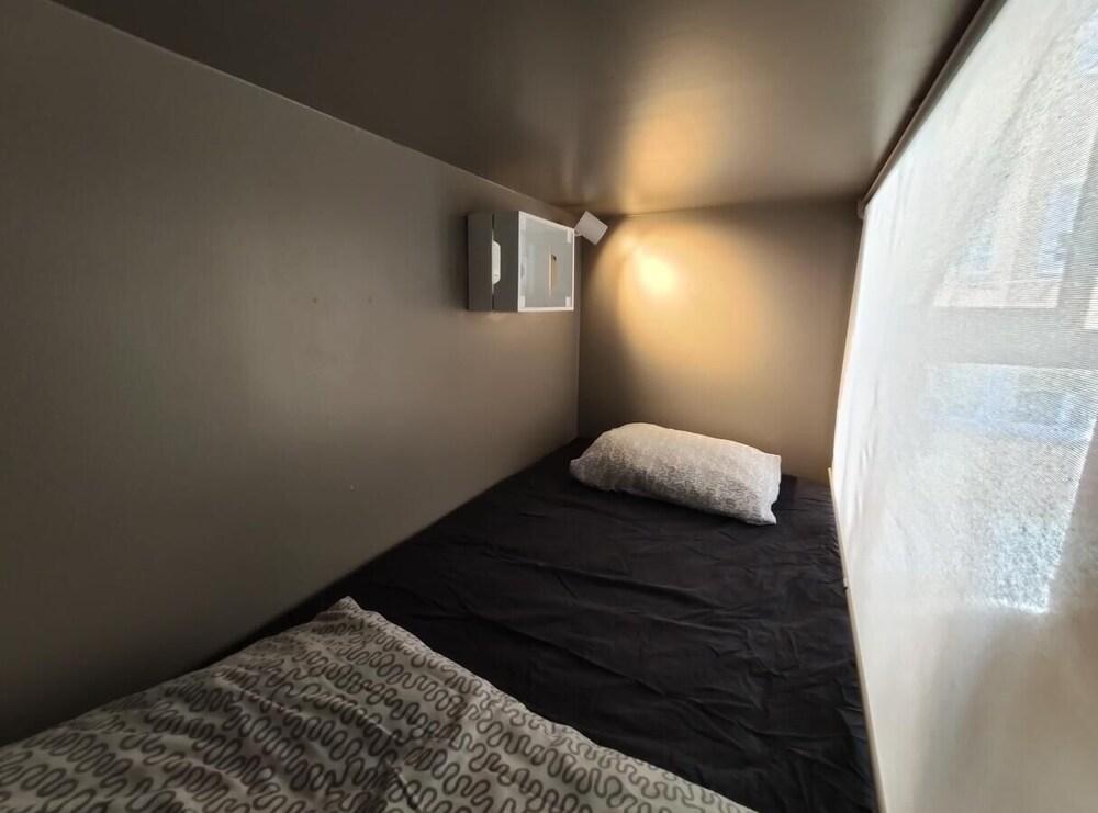 Hostel One Sants