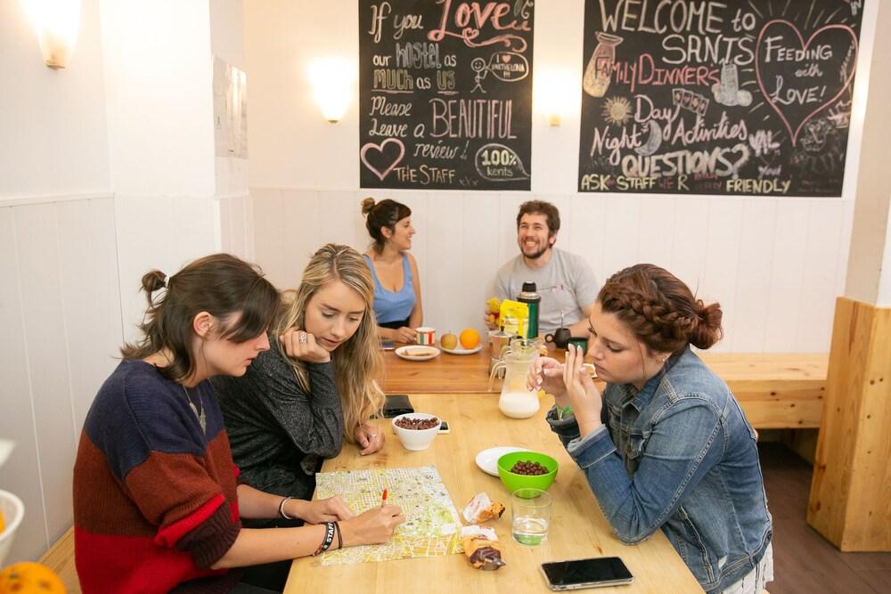 Hostel One Sants
