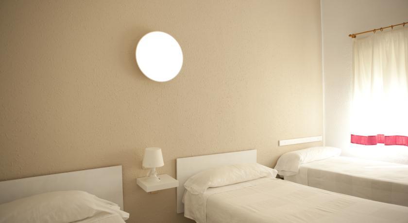 Malvarrosa Beach Rooms