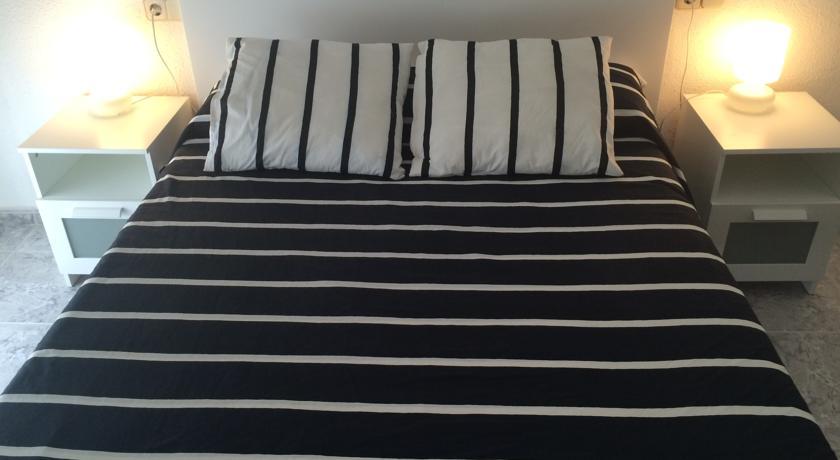 Malvarrosa Beach Rooms