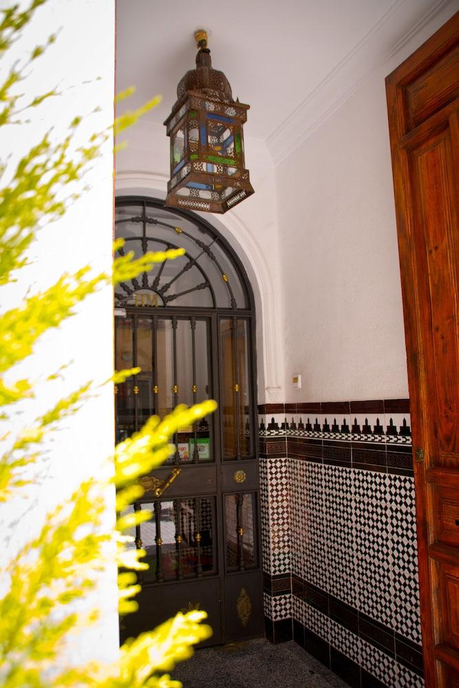 Hostal La Muralla