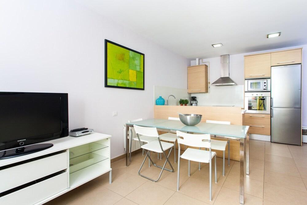 Inside Barcelona Apartments Salvà