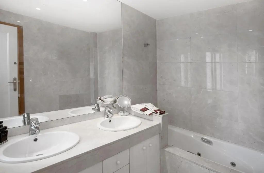 You Stylish City Centre Apartments