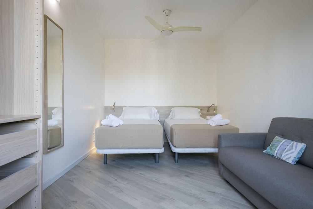 Stay Together Barcelona Apartments