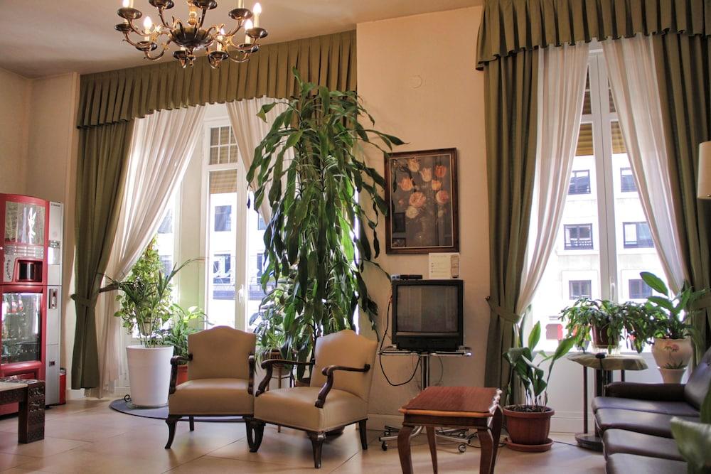 Hostal Excelsior