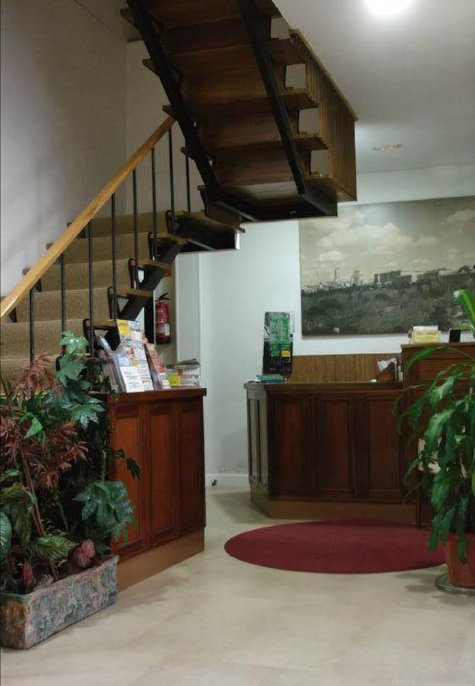 Hostal Excelsior