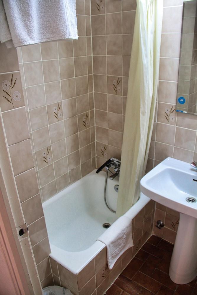 Hostal Excelsior