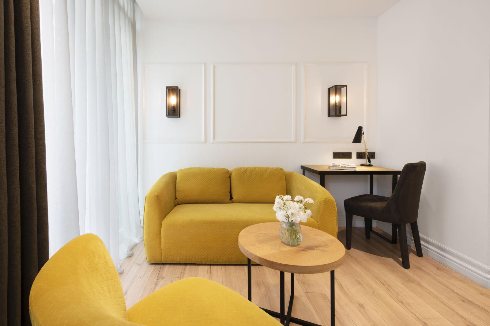 Hotel The Serras