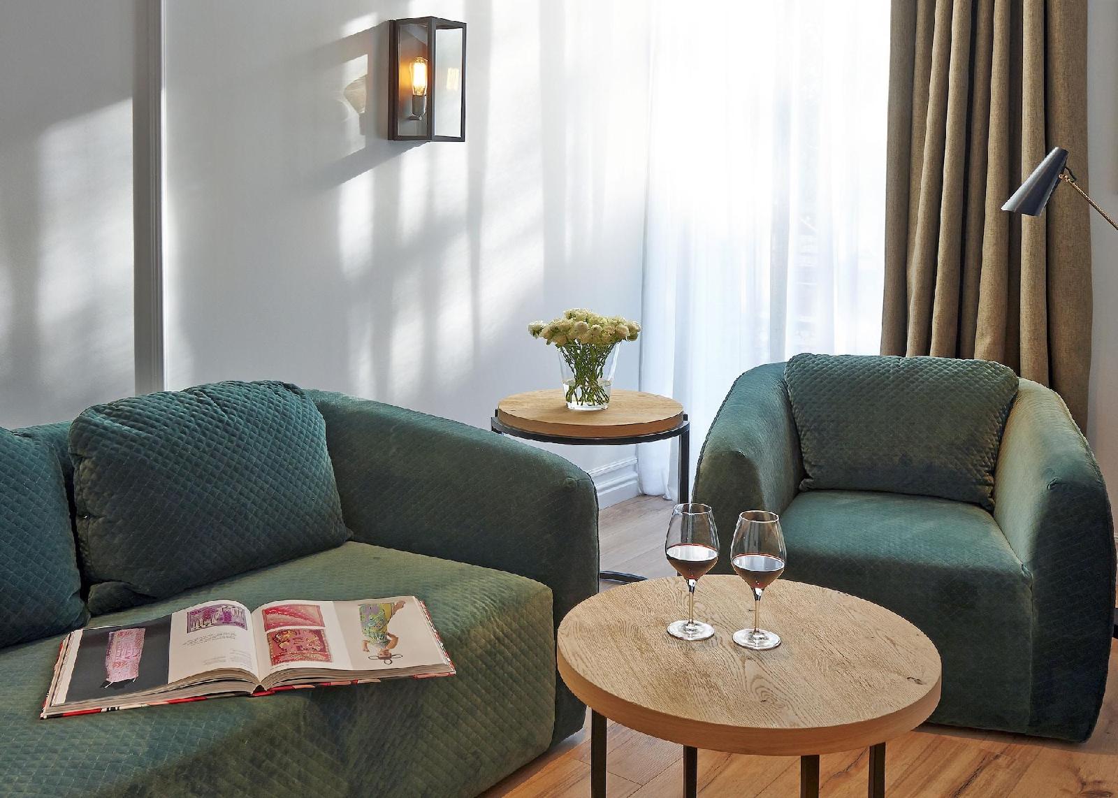 Hotel The Serras