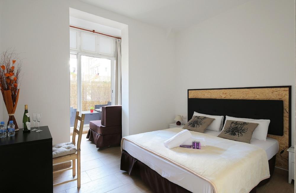 Hostal Balkonis