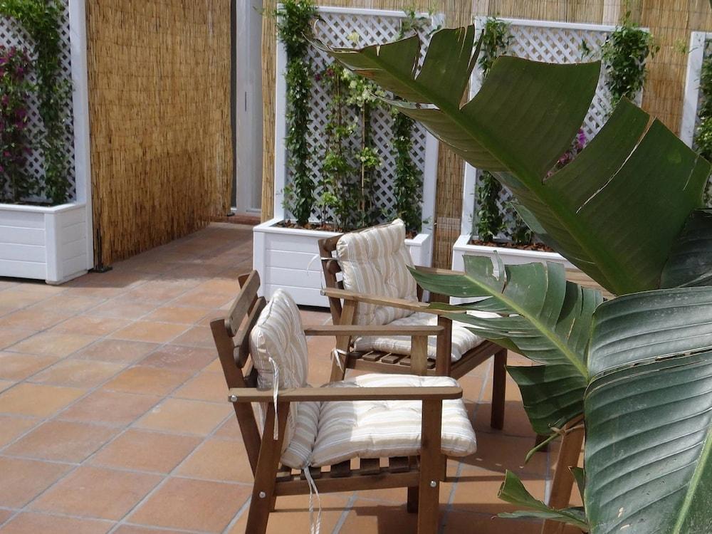 Hostal Balkonis